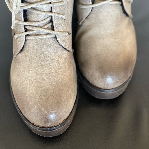 Ankle Boots - Picture 8 of 9